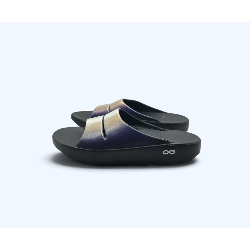OOFOS Ooahh Luxe Recovery Slide Womens Size 8 EU 39 Sandal Metallic Frost Shoe T
